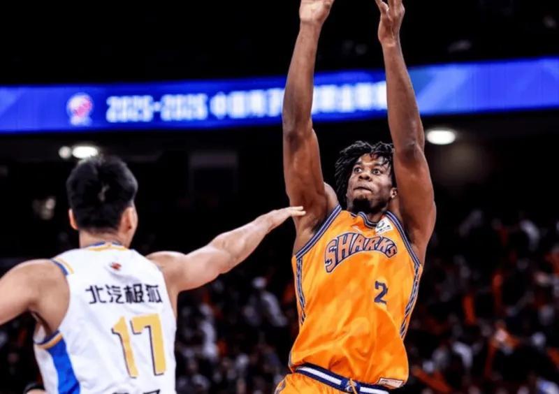 爱游戏中国官网-上海86-67北京3喜1忧！白边蜕变，刘铮刘礼嘉回暖，弗格换了吧！